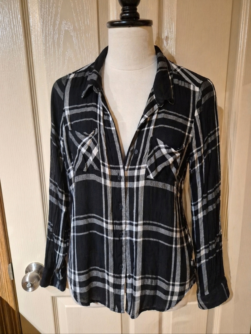 LUCKY Brand Navy Blue & White Plaid Button-Up Shirt